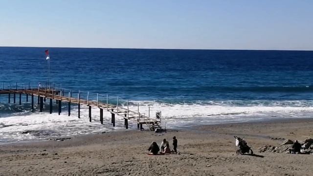 МОРЕ В МАХМУТЛАРЕ. ТУРЦИЯ 2023.