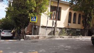 АЛУШТА. Сентябрьская ПРОГУЛКА по УЛИЦАМ ГОРОДА. ВЛ. ХРОМЫХ, 15 АПРЕЛЯ. ЦЕРКОВЬ и ПЛОЩАДЬ. КРЫМ 202