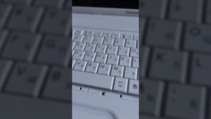 Как снять клавиатуру с Toshiba setellite C870-C7W
