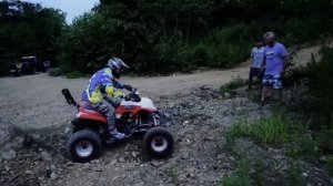 Квадроцикл IRBIS ATV250S прет под водой по ручки