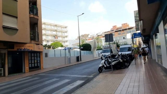 Benidorm - Bienvenidos al Centro de la ciudad! Ep.4 #benidormcentro #benidorm #emigraraespaña смотреть онлайн