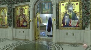 Слава в вышних Богу, и на земле мир, в человеках благоволение! (Лук. 2:14)