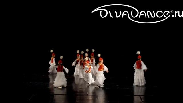 Камажай казахский танец танцуют дети - народные детские танцы в Диваданс смотреть онлайн