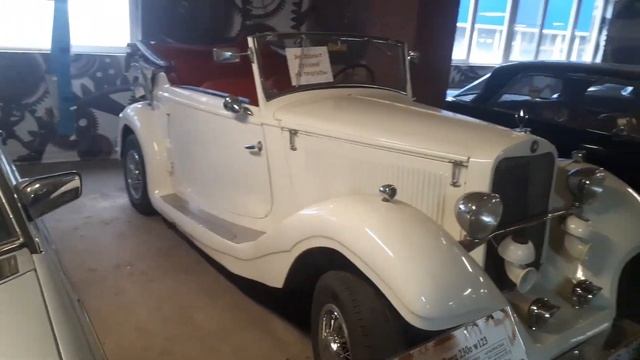 Ретро автомобиль. Мерседес кабриолет 1933 года выпуска смотреть онлайн