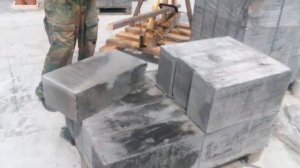 Захват для пеноблока, в работе.