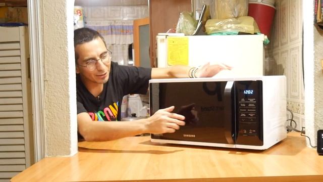 Horno de Microondas SAMSUNG. Super Master Chef UNBOXING смотреть онлайн