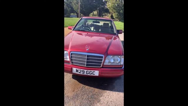 Exterior Review - 1995 Mercedes Benz E220 (W124) смотреть онлайн
