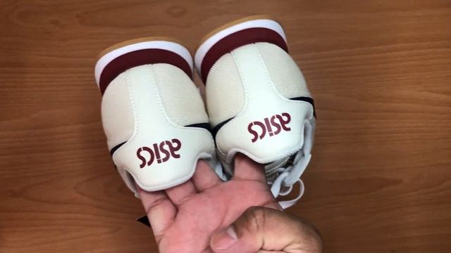 Asics Tiger Runner | Unboxing and On Feet смотреть онлайн