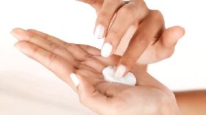 Вред косметики для здоровья. Кремы, шампуни, декоративная косметика.