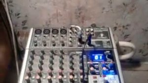 микшер behringer xenyx 1204