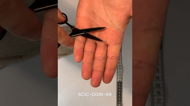 Небольшие ножницы SCIC-ODIN-09 для стрижки бороды и усов, а также волос носа. Длина 10 см.