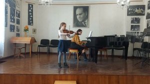 Хайбулина Дарья (9 лет). В. Косенко "Пастораль", Т.Мищенко М.Терешина "Гуцульское престо"