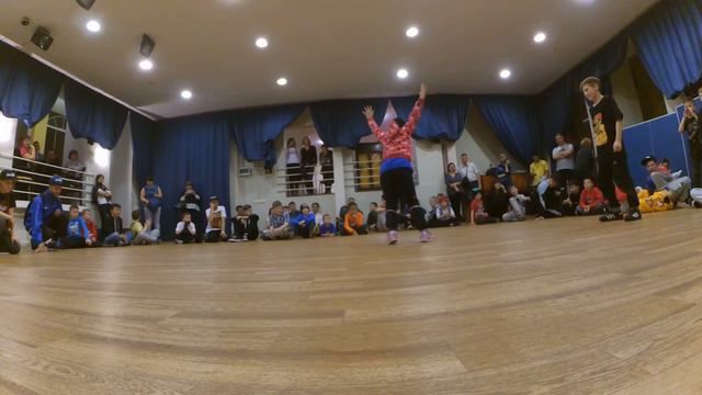 "Центр вселенной"-"Сenter Of The Universe vol.1" смотреть онлайн