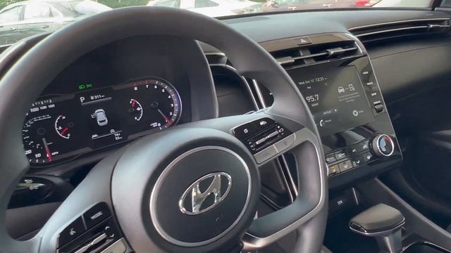 Walkaround on a New 2023 Hyundai Tucson SE, For Sale at Oxmoor Hyundai in Louisville KY смотреть онлайн