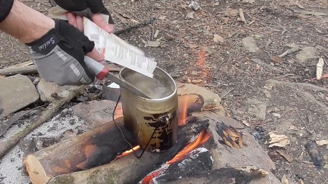 Про армейский котелок в котором не удобно готовить в походе смотреть онлайн