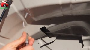 Установка упоров капота (амортизаторов) на Subaru XV 2 / Impreza 5 / Crosstrek www.upora.net