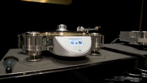 Métronome's Kalista Dreamplay X & Twenty Twenty Turntable
