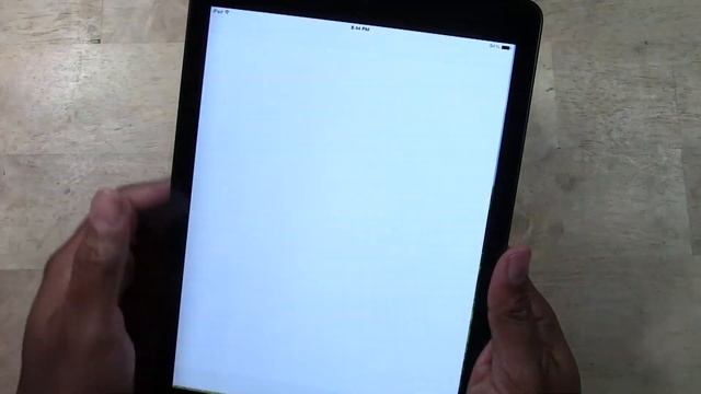 iPad Air - How to Take a Screenshot | H2TechVideos смотреть онлайн
