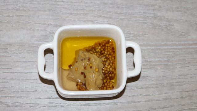 Зелёный салат с ветчиной