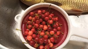 Переезд под Краснодар. Рынок, белый амур, церковь, павлин. Копчение амура.Ужин. Вечерние гости.