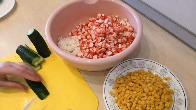 Крабовый салат классический смотреть онлайн