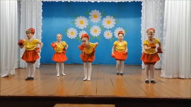 Танец «Почему на голове не растут цветочки», филиал «СДК с. Зотино» смотреть онлайн