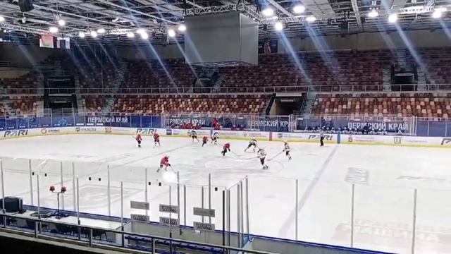 KHV#169 Самый крутой гол Глеба Кондурова в 10 лет в игре с 12-летними против Академии Молот 2010. смотреть онлайн