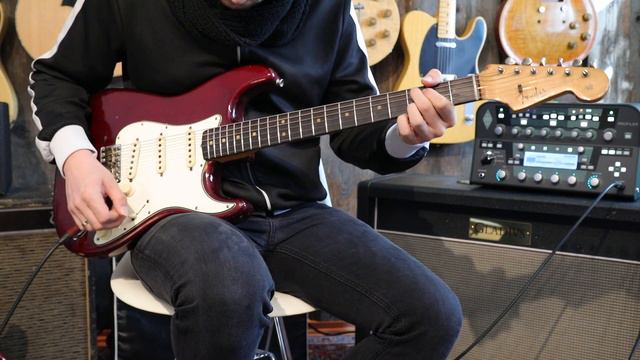 1964 Fender Stratocaster Candy Apple Red Refinished смотреть онлайн