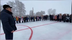 В деревне залили каток! Инициатива пяти человек. Каток в Деревне