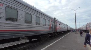Поезд 371Ч Архангельск - Котлас отправляется с вокзала Архангельск (16.08.2018)