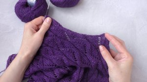 Аккуратный ровный край без ступенек при закрытии петель проймы,плечевых скосов,горловины...