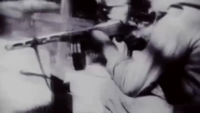 Шмайсер MP-40 против ППШ-41 - оружие Второй Мировой