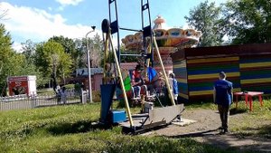 Аттракционы (экстремальные) в Центральном парке города Красноярска