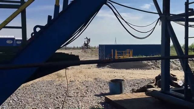 Трудовые будни нефтяника смотреть онлайн