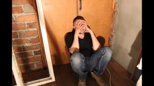 Не выходи из комнаты