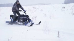 AMS VENTURE LONG с двигателем 20 л.с.