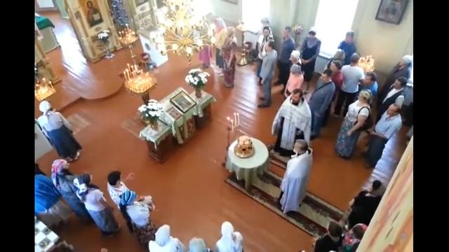 Вечерня с елеопомазанием и хлебцами смотреть онлайн