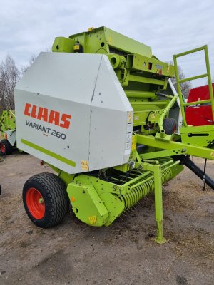 Пресс-подборщик Claas Variant 260 | Прокрутка