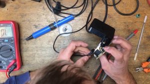 Ремонт зарядки от ноутбука ASUS. О том , как я пол часа искал замыкание в проводе)))