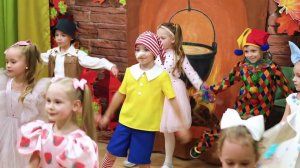Театрализованное представление "Приключения буратино"