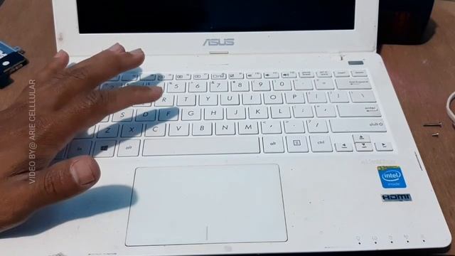 Cara ganti hardisk ke ssd netbook asus