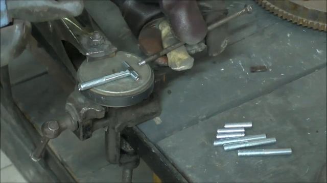 Самодельный замок-защелка / Homemade Toggle Latches смотреть онлайн