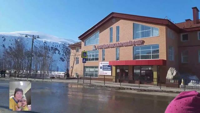 Весна на севере/Магазин Улыбка радуги. Слайм смотреть онлайн