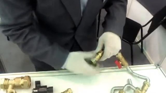 Монтаж нержавеющей гофрированной трубы, самостоятельно. смотреть онлайн