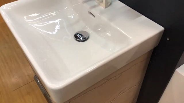 Раковина «Laufen» с тумбой из коллекции «Про С» от Skvami смотреть онлайн