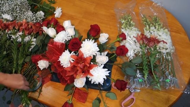 Ритуальная композиция из цветов Своими руками