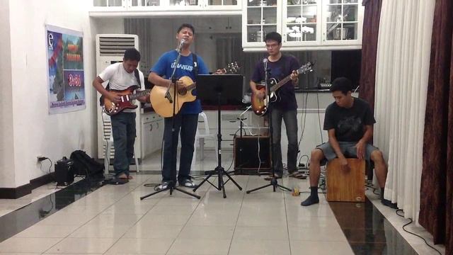 Broken Sonnet Cover Hale смотреть онлайн