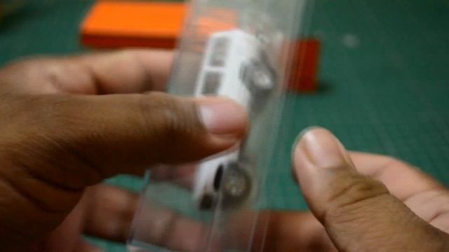 1/64 Toyota Land Cruiser 60 | Diecast Model Unboxing | GCD Models смотреть онлайн