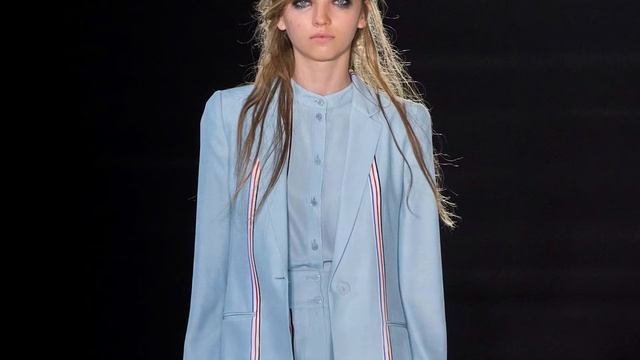 Difference Between Armani and Armani Exchange | Armani vs Armani Exchange