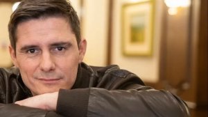 Дмитрий Паламарчук - кто красавица жена и как выглядят дети? Актер сериала Невский